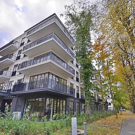 Osiedle Seaside Garden - Apartamenty Bryza Z Garazem, 100M Od Promenady Swinoujscie Exterior photo